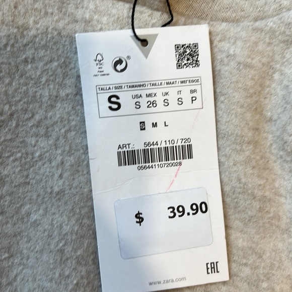 Small Zara Hoodie - Picture 3 of 3